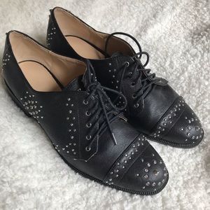 ZARA OXFORDS SHOES // Black with studs